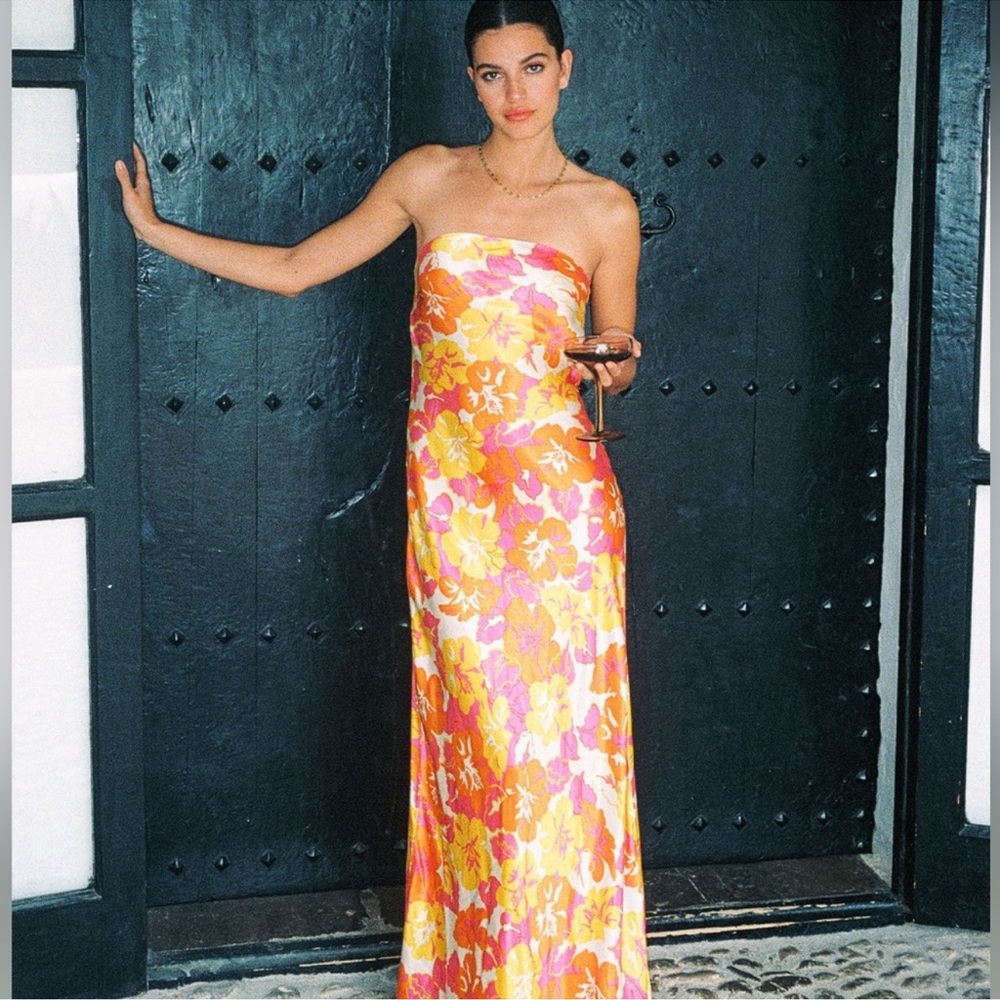 L*SPACE SIZE XS Orange and Yellow Strapless Dress for Weddings or Tropical Vacay
